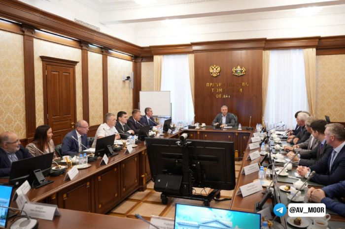 ​Александр Моор обсудил с тюменскими застройщиками перспективы развития социнфраструктуры