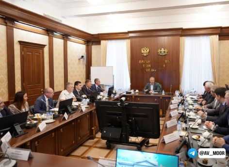 ​Александр Моор обсудил с тюменскими застройщиками перспективы развития социнфраструктуры