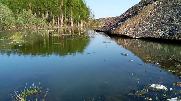 ​Нарушения на полигоне: в Сургуте складируют снег без экологической защиты
