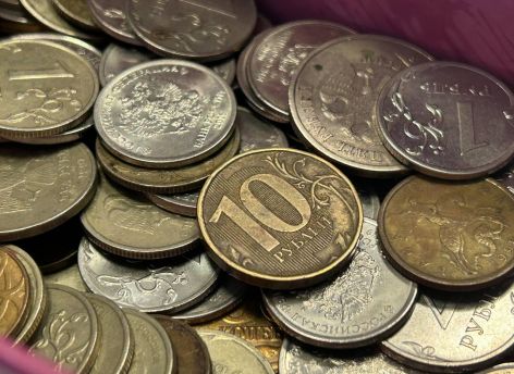 ​Работаешь сам ‒ плати сам: в России самозанятых хотят обязать копить на пенсию