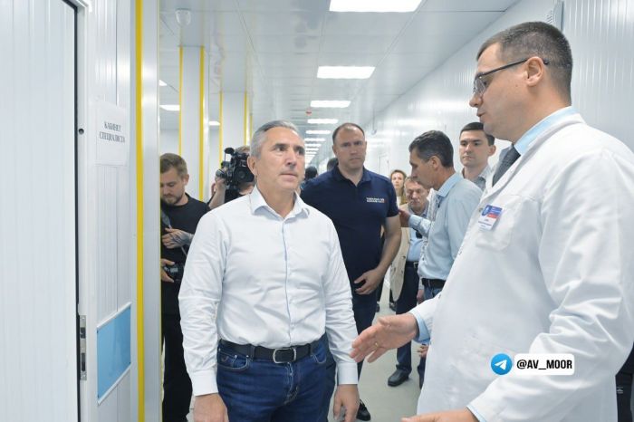​Новая поликлиника в Тобольске откроет двери для 20 тысяч жителей: губернатор Моор проверил ход работ