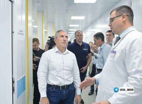 ​Новая поликлиника в Тобольске откроет двери для 20 тысяч жителей: губернатор Моор проверил ход работ
