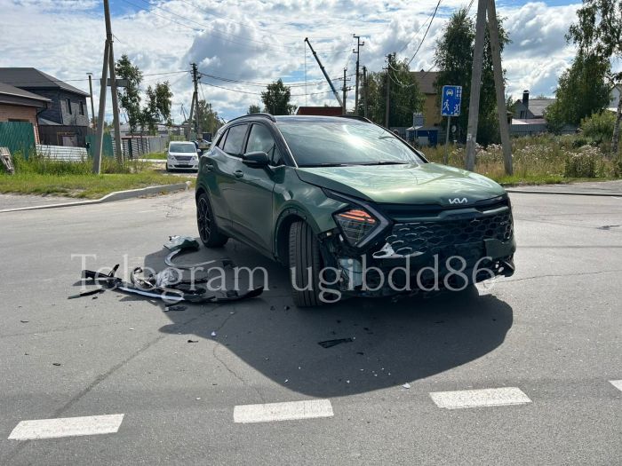 ​В Сургуте на улице Щепеткина произошло ДТП с пострадавшим