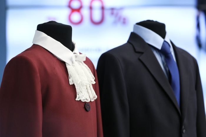 ​37% жителей Югры выступили за единую школьную форму по всей стране