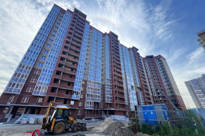 ​В Сургуте продолжается строительство проблемного долгостроя на улице Крылова