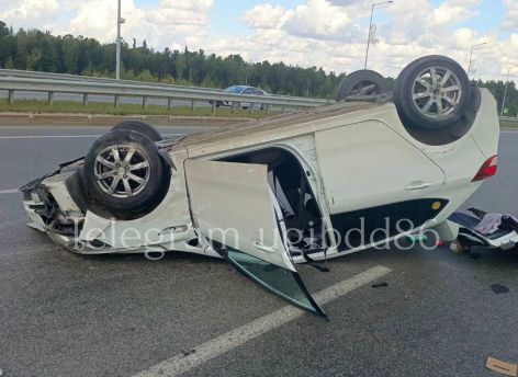 ​УАЗ, Лада и Киа перевернулись на одном и том же участке дороги в Сургуте