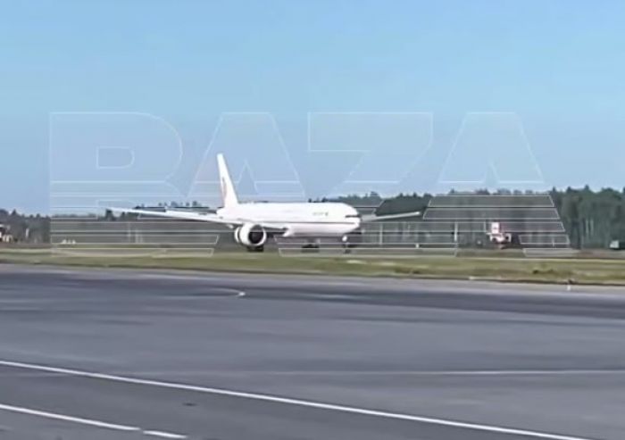​После 13 часов ожидания в Нижневартовске пассажиры рейса Air China вылетели в Пекин