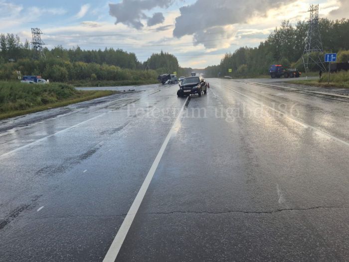 ​Мама и две дочки пострадали в ДТП на трассе в Югре