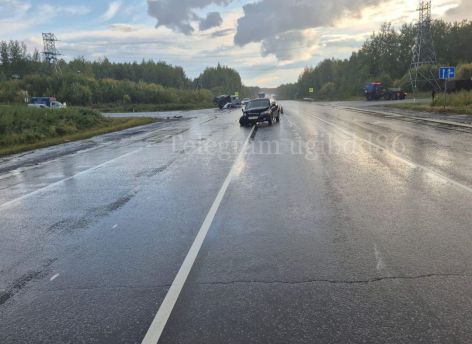 ​Мама и две дочки пострадали в ДТП на трассе в Югре