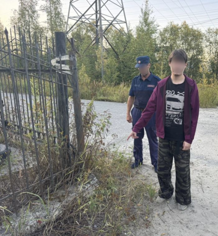 ​Вартовчанин хотел податься в наркокурьеры. Но не успел − задержали с координатами тайника в телефоне
