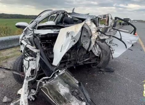​Смертельное ДТП под Сургутом: водитель легковушки выехал на встречку