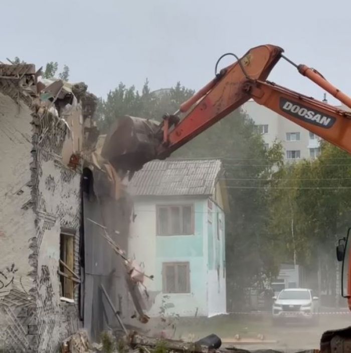 В Сургуте снесен последний аварийный дом в центральной части города
