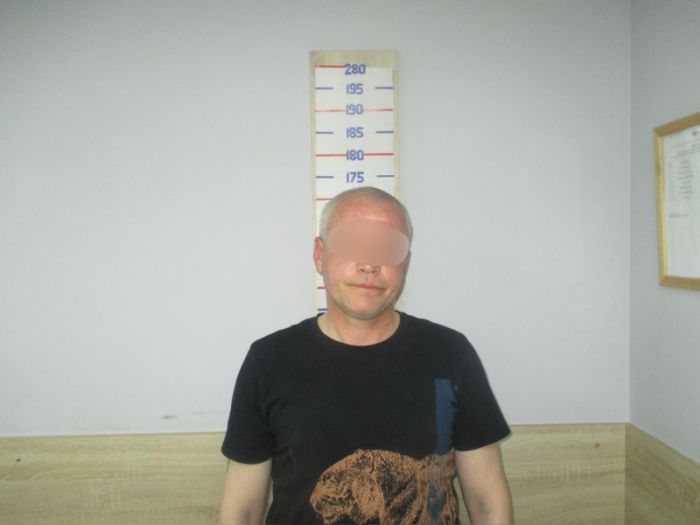 ​Вахтовик опоздал на рейс и устроил дебош в кафе аэропорта Сургута