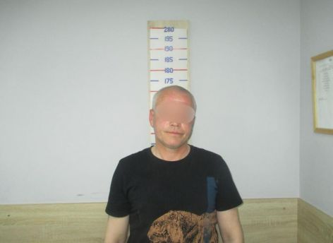 ​Вахтовик опоздал на рейс и устроил дебош в кафе аэропорта Сургута
