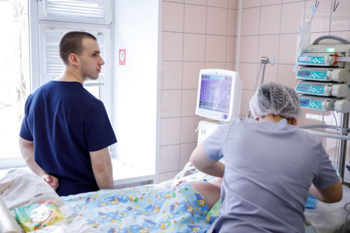 Сургутские врачи спасли маленького ребенка от обострения крайне опасного синдрома