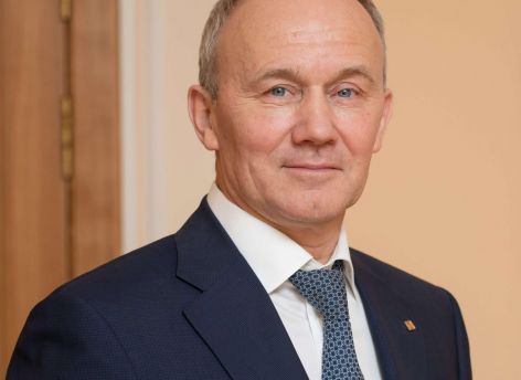 Бывший политик Югры Олег Чемезов покинул пост вице-губернатора Свердловской области