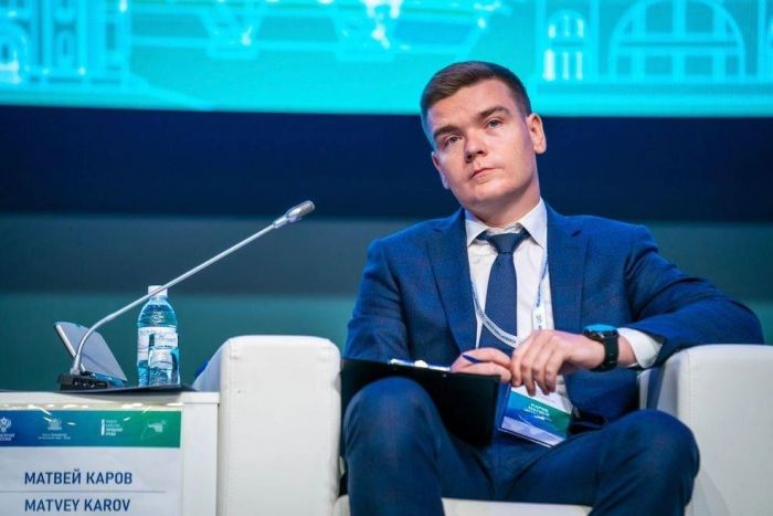 Руслан Кухарук начал плановый пересмотр состава правительства в Югре. Первым продлили контракт куратору ЖКХ