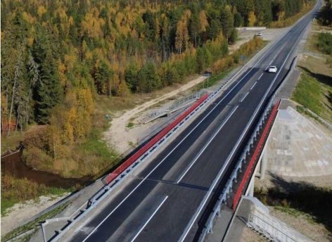 В Югре капитально отремонтировали два моста на важной дороге, ведущей к Свердловской области