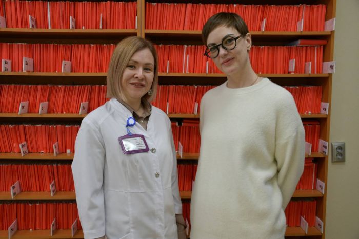 Сургутские врачи девять лет боролись за жизнь пациентки с сложной онкологией — и преуспели