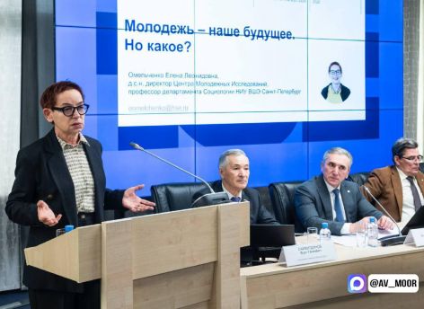 ​Губернатор Тюменской области обсудил с экспертом перспективы развития молодежи в регионе