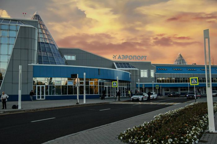 ​В аэропорту Ханты-Мансийска ограничат въезд на парковку до конца декабря