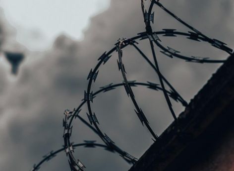 В Югре директора стройфирмы посадили за попытку решить «миграционные» вопросы за взятку