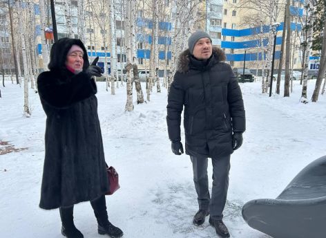 В Сургуте прошла общественная приемка новой детской площадки в парке микрорайона 20А