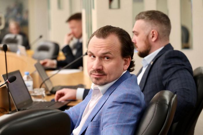 ​Проект «ДУМАть и решать». Богдан Гужва // ONLINE