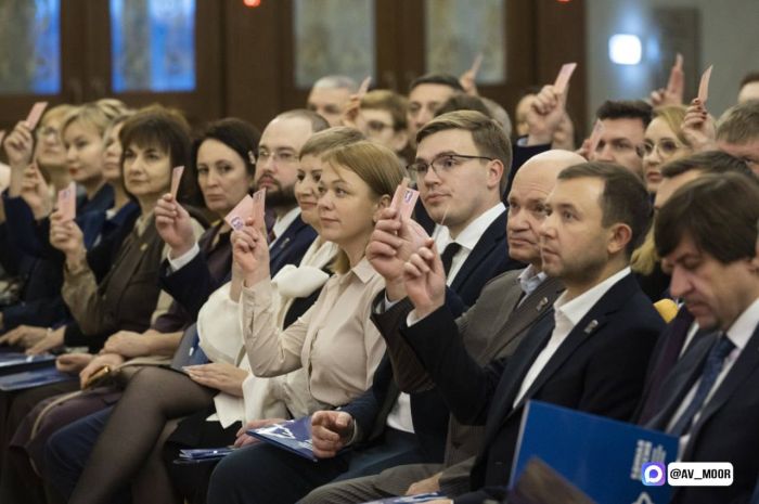 ​Александр Моор принял участие в Конференции Тюменского регионального отделения «Единой России»
