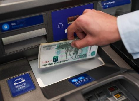 ​Цифры накоплений: на что откладывают деньги россияне