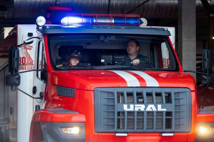 В рамках акции «Елка желаний» школьник в Сургуте на время стал пожарным