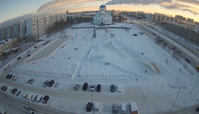 ​Муниципальные катки в Сургуте посетили более 5 тысяч человек