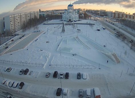 ​Муниципальные катки в Сургуте посетили более 5 тысяч человек
