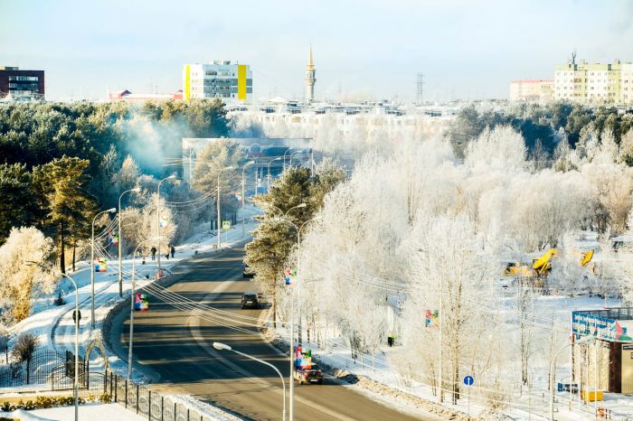 ​Югра – богатый регион, но жители Сургута продолжают мерзнуть в автобусах и на остановках зимой