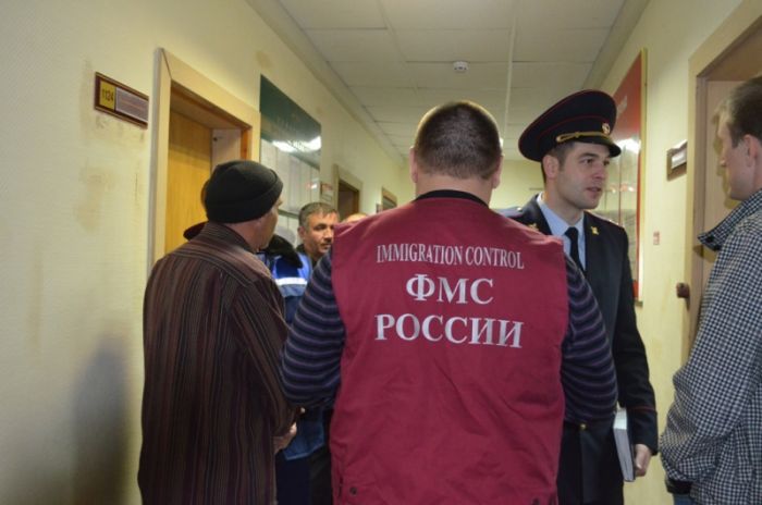 В Югре силовики провели масштабные рейды, по итогам которых выписали 350 протоколов за нарушение миграционных законов