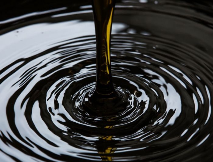 ​Нефть уже подорожала на восемь процентов