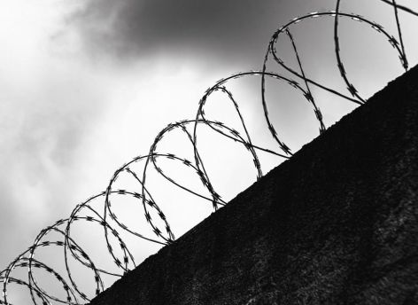 Суд Югры отправил мужчину на пожизненный срок за убийство 12-летней девочки