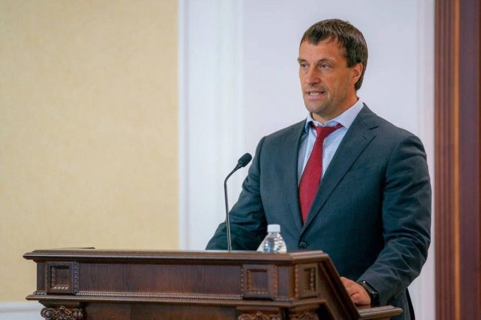 Замгубернатора Югры Эдуард Исаков объявил об уходе с поста