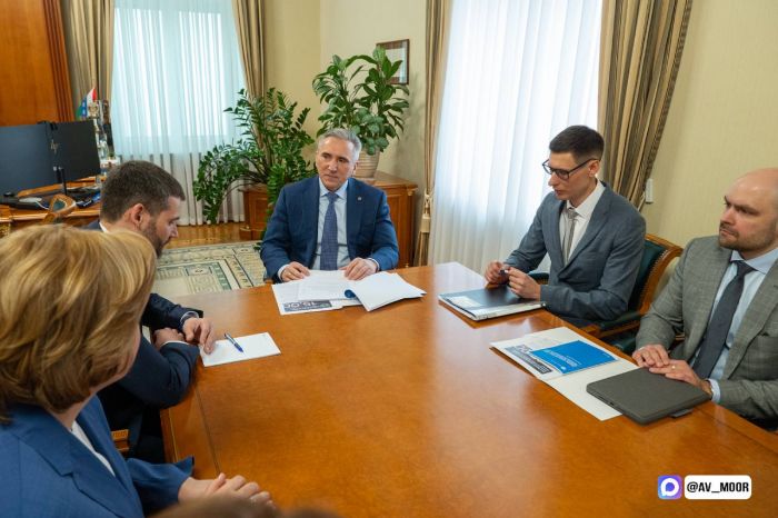 ​Александр Моор обсудил с представителями ЦБ прогнозы развития региона