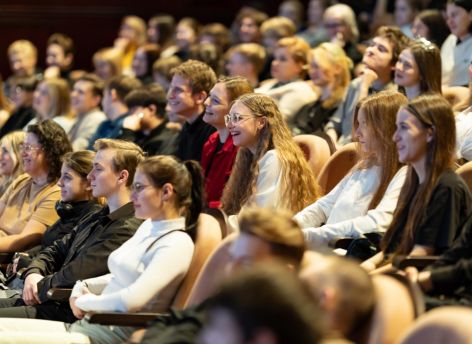 Куда сходить в Сургуте на выходных 11-12 апреля? // АФИША
