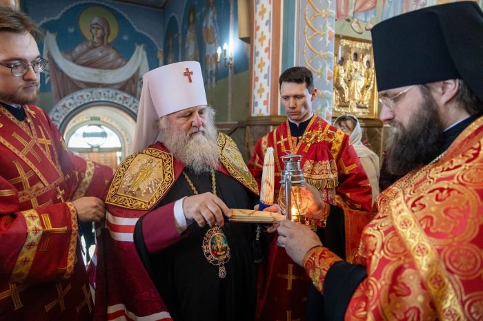 Югра встретит Благодатный огонь из Иерусалима в соборе Воскресения Христова