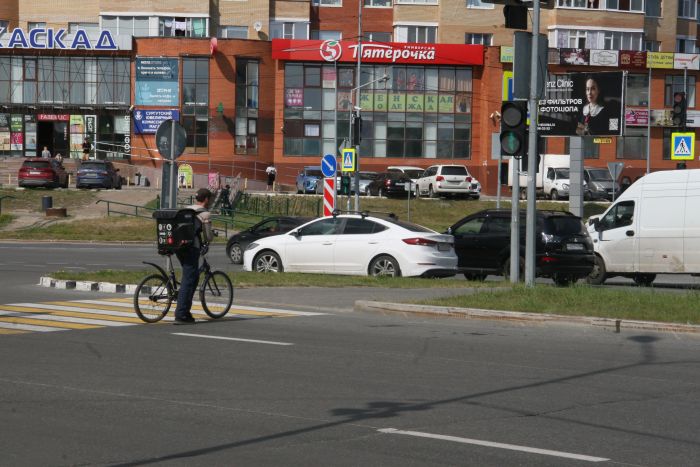 ​Курьеры, продавцы и водители стали самыми востребованными специалистами в Югре этой весной