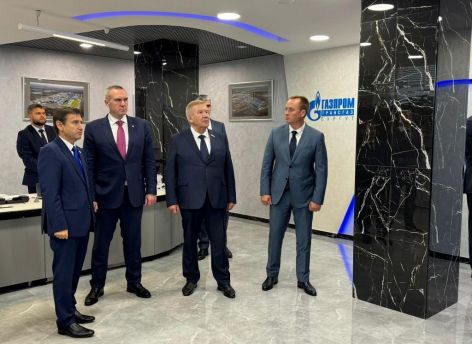 Свои дни рождения празднуют два важных представителя истеблишмента Югры