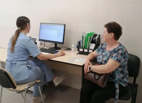 ​Врачи выявили 102 заболевания у жителей Сладковского округа в рамках проекта «Здоровое село»