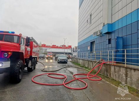 В Сургуте загорелся банный комплекс «Аквамарин»