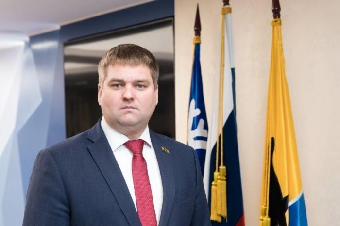 Сила России всегда заключалась в единстве ее народов, в таланте и трудолюбии ее граждан, в способности преодолевать любые трудности и с уверенностью смотреть вперед