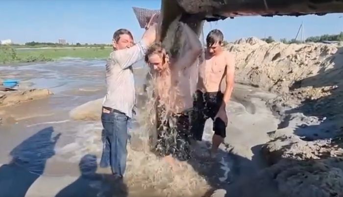 ​Во время противостояния из-за намыва песка возле «Боровой» в Сургуте госпитализировали двух человек