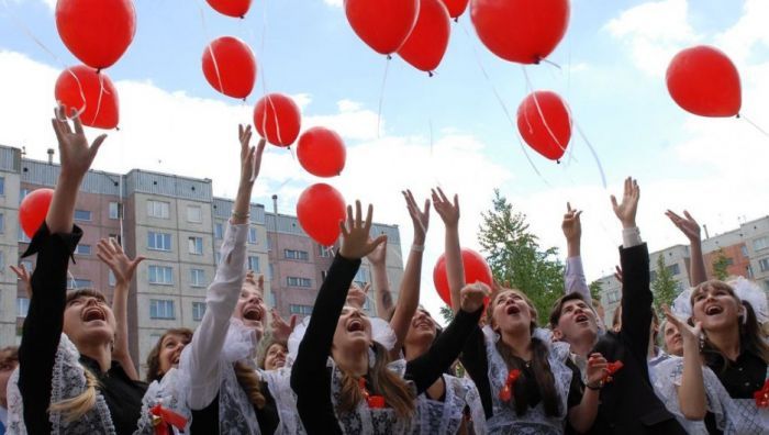 Сургутские выпускники побили рекорды по 100-балльным результатам ЕГЭ и медалям