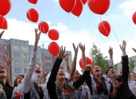 Сургутские выпускники побили рекорды по 100-балльным результатам ЕГЭ и медалям