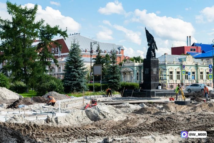 ​Благоустройство площади Борцом Революции Тюмени завершат осенью